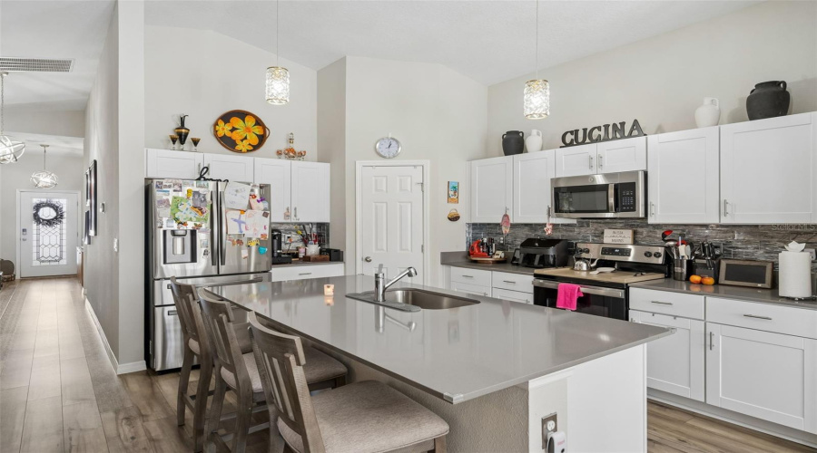 Davenport, Florida 33837, 4 Bedroom Bedrooms, ,2 Bathroombathrooms,Residential,For Sale,Oakwood,0,Mfrs5159910