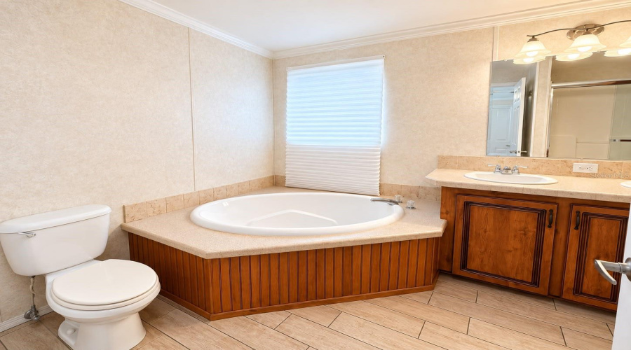 Kissimmee, Florida 34746, 5 Bedroom Bedrooms, ,3 Bathroombathrooms,Residential,For Sale,Evergreen,0,Mfro6450782