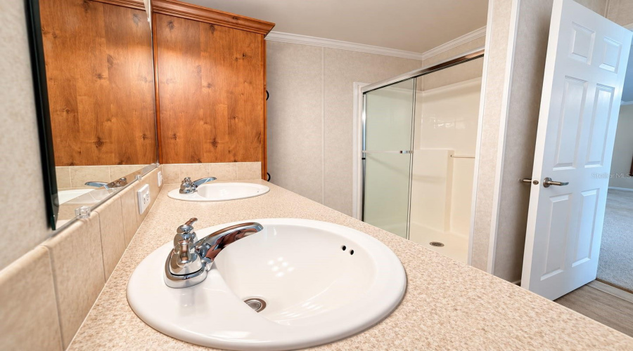 Kissimmee, Florida 34746, 5 Bedroom Bedrooms, ,3 Bathroombathrooms,Residential,For Sale,Evergreen,0,Mfro6450782