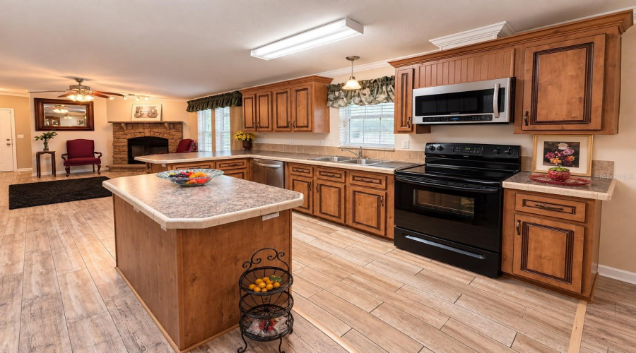 Kissimmee, Florida 34746, 5 Bedroom Bedrooms, ,3 Bathroombathrooms,Residential,For Sale,Evergreen,0,Mfro6450782