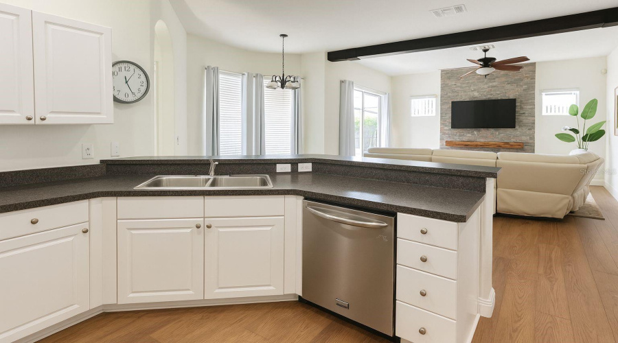 Davenport, Florida 33897, 5 Bedroom Bedrooms, ,4 Bathroombathrooms,Residential,For Sale,Tuscan Hills,0,Mfro6451417