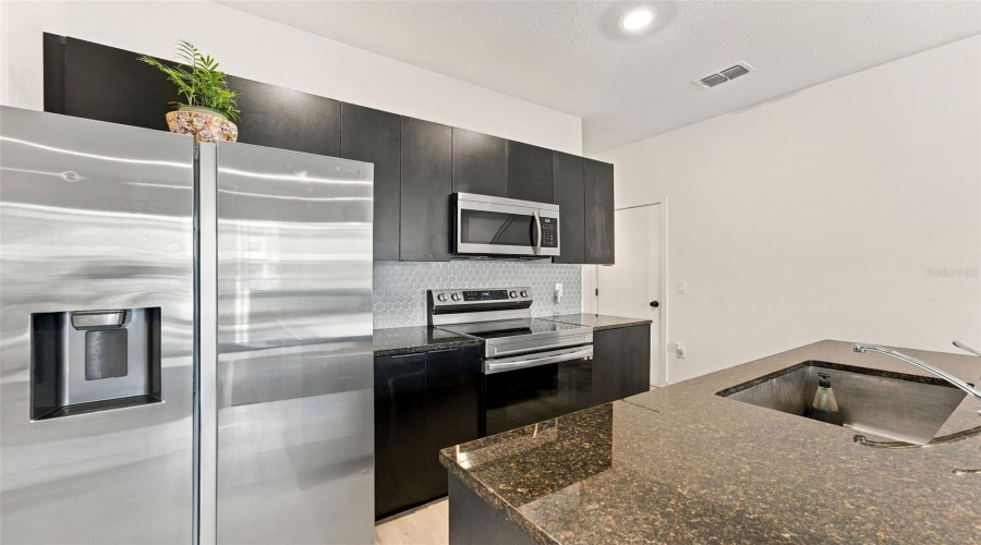 Kissimmee, Florida 34747, 3 Bedroom Bedrooms, ,3 Bathroombathrooms,Residential,For Sale,Tranquil,0,Mfro6449934