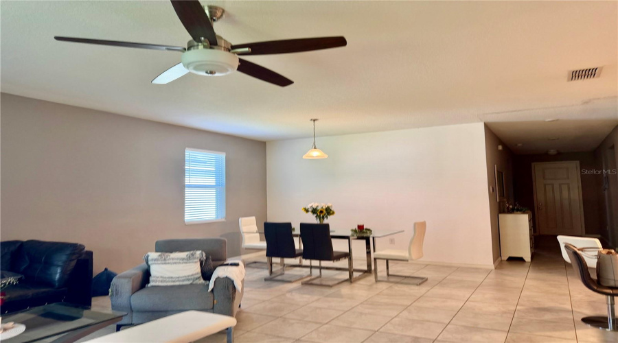 Kissimmee, Florida 34746, 4 Bedroom Bedrooms, ,2 Bathroombathrooms,Residential,For Sale,Boating,0,Mfrs5146545