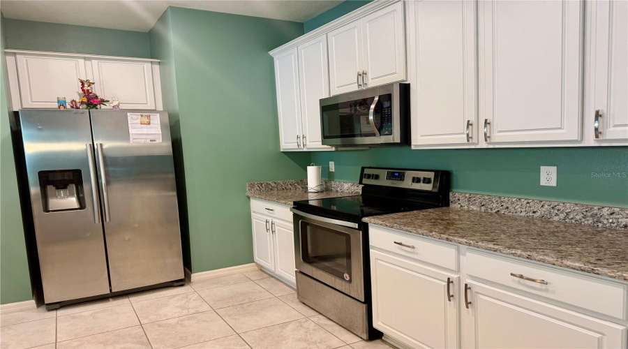 Kissimmee, Florida 34746, 4 Bedroom Bedrooms, ,2 Bathroombathrooms,Residential,For Sale,Boating,0,Mfrs5146545