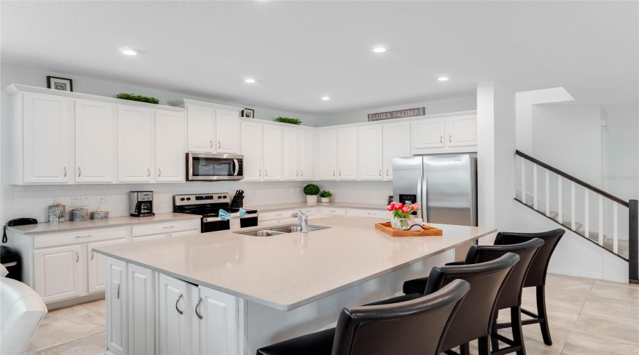 Kissimmee, Florida 34747, 9 Bedroom Bedrooms, ,6 Bathroombathrooms,Residential,For Sale,Hilton Ridge,0,Mfro6451335