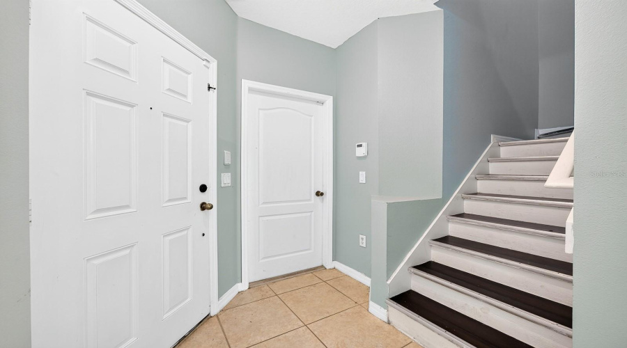 Foyer.