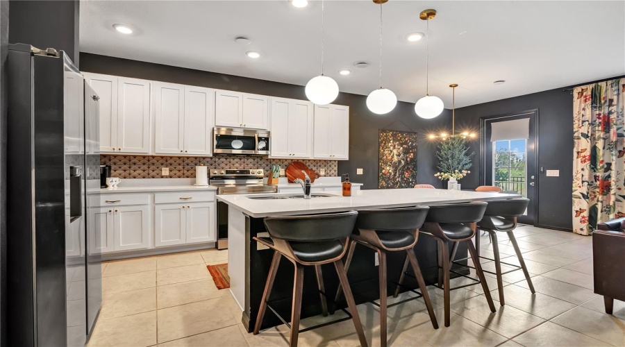 Davenport, Florida 33896, 3 Bedroom Bedrooms, ,2 Bathroombathrooms,Residential,For Sale,Longboat,0,Mfrl4965905