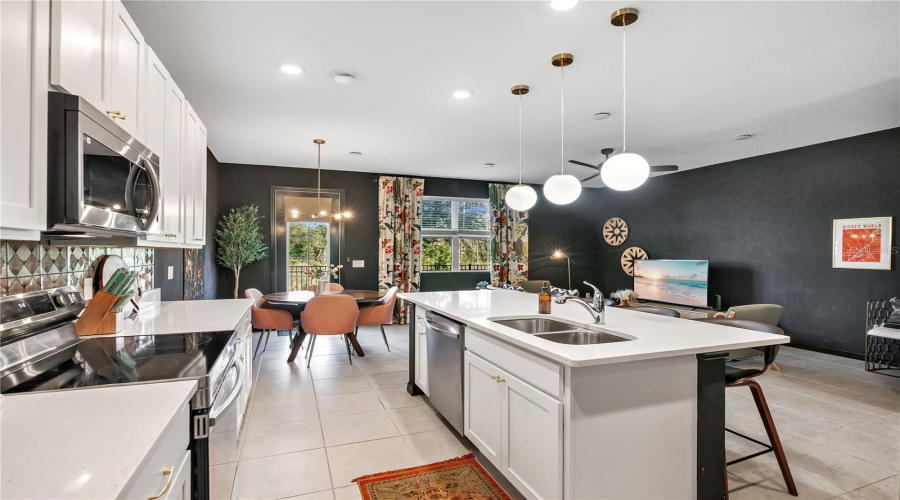 Davenport, Florida 33896, 3 Bedroom Bedrooms, ,2 Bathroombathrooms,Residential,For Sale,Longboat,0,Mfrl4965905