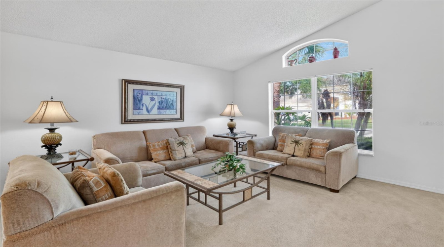 Kissimmee, Florida 34746, 4 Bedroom Bedrooms, ,3 Bathroombathrooms,Residential,For Sale,Seasons,0,Mfro6415764