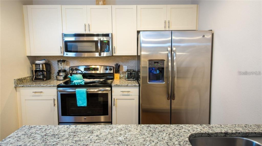 Kissimmee, Florida 34746, 3 Bedroom Bedrooms, ,2 Bathroombathrooms,Residential,For Sale,Edenshire,0,Mfro6446976