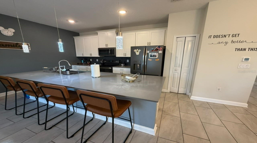 Kissimmee, Florida 34746, 4 Bedroom Bedrooms, ,3 Bathroombathrooms,Residential,For Sale,Dedication,0,Mfro6451267