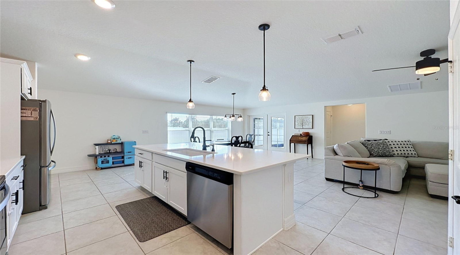 Davenport, Florida 33897, 4 Bedroom Bedrooms, ,2 Bathroombathrooms,Residential,For Sale,Papaya Cir,0,Mfrs5159701