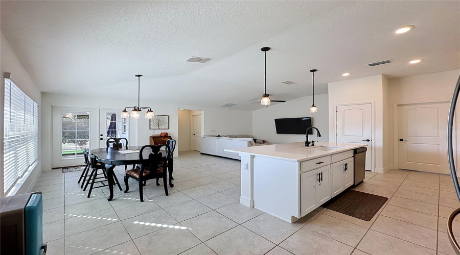 Davenport, Florida 33897, 4 Bedroom Bedrooms, ,2 Bathroombathrooms,Residential,For Sale,Papaya Cir,0,Mfrs5159701