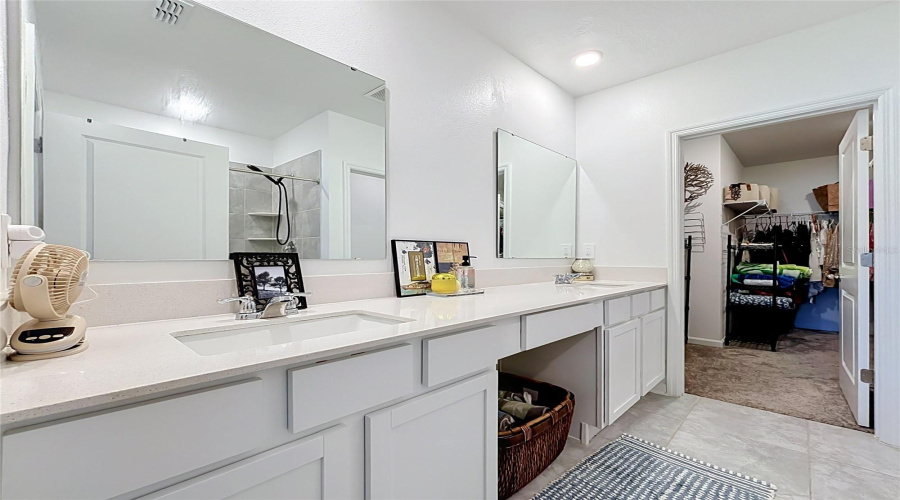 Kissimmee, Florida 34746, 5 Bedroom Bedrooms, ,2 Bathroombathrooms,Residential,For Sale,Twisted Twig,0,Mfrs5159982
