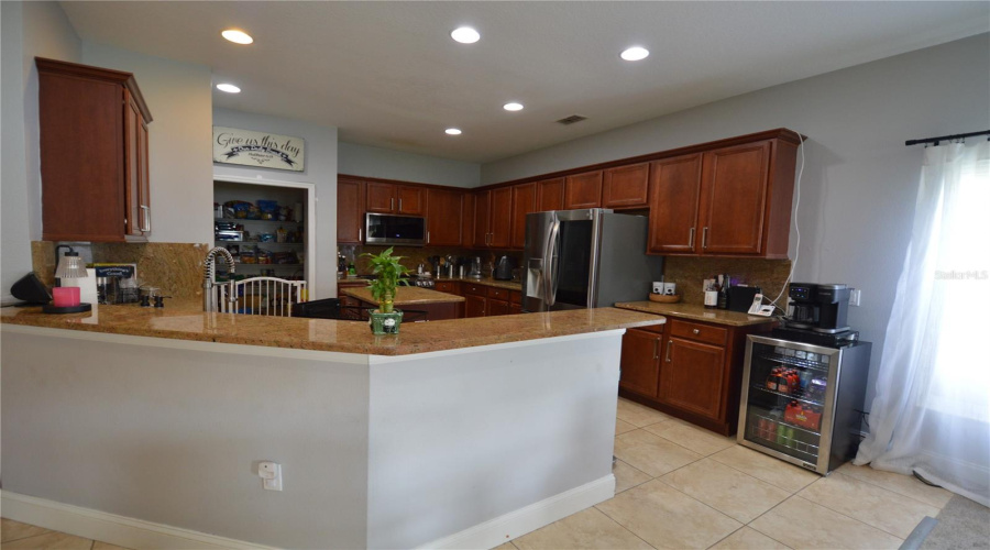 Kissimmee, Florida 34746, 5 Bedroom Bedrooms, ,4 Bathroombathrooms,Residential,For Sale,Shoreside,0,Mfrs5157578