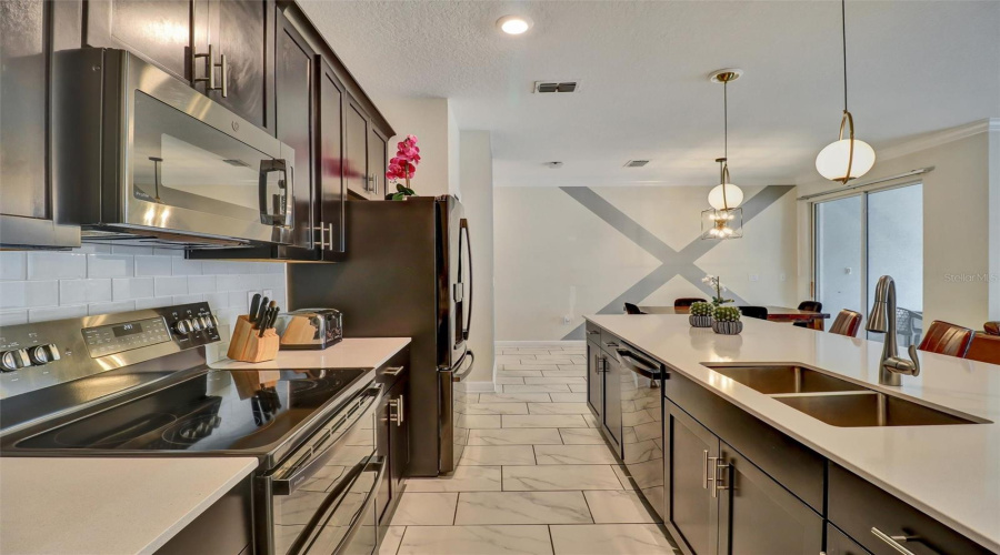 Davenport, Florida 33896, 4 Bedroom Bedrooms, ,3 Bathroombathrooms,Residential,For Sale,Challenge,0,Mfro6451146