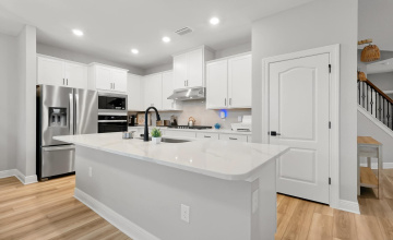 Kissimmee, Florida 34747, 6 Bedroom Bedrooms, ,4 Bathroombathrooms,Residential,For Sale,Somersworth,0,Mfro6451689