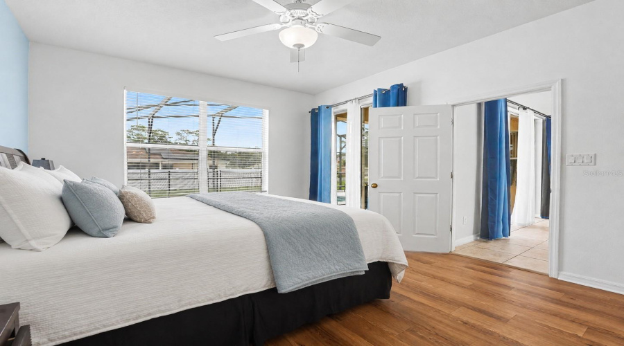 Kissimmee, Florida 34746, 7 Bedroom Bedrooms, ,4 Bathroombathrooms,Residential,For Sale,Ruby Red Lane,0,Mfro6417809