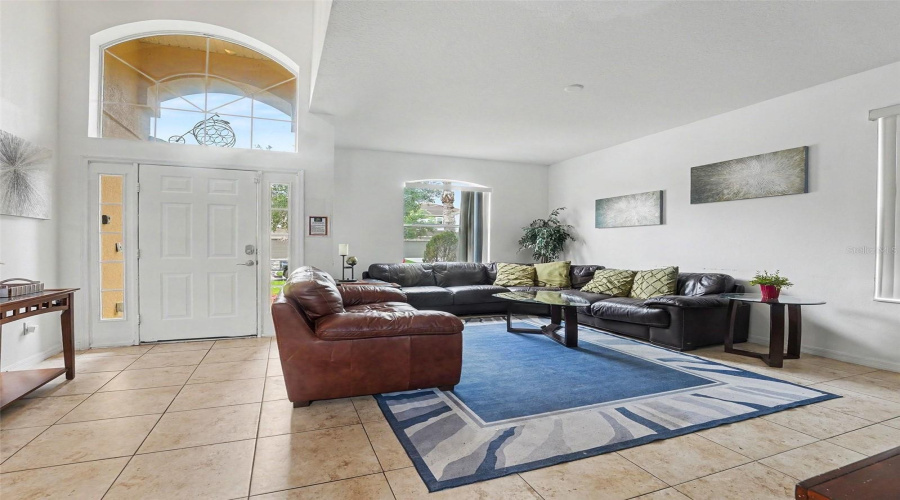 Living Rooomfoyer