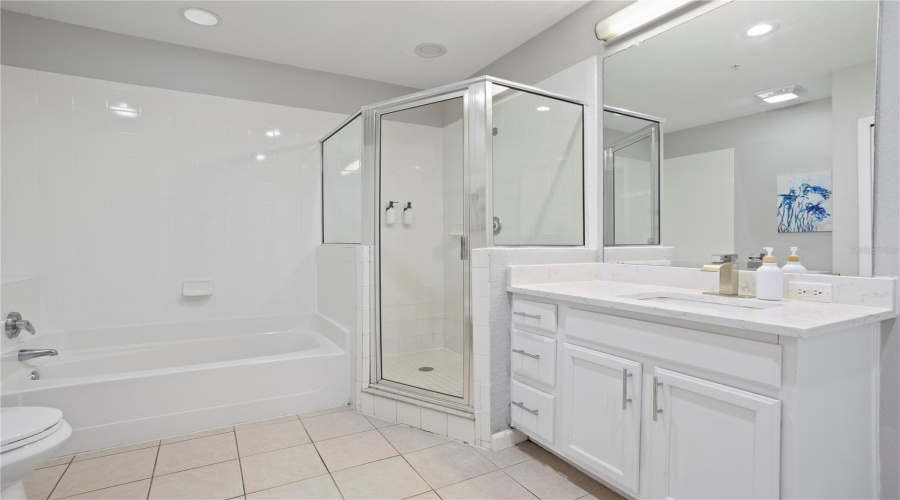 Kissimmee, Florida 34747, 3 Bedroom Bedrooms, ,2 Bathroombathrooms,Residential,For Sale,Pirates Retreat,0,Mfro6272109