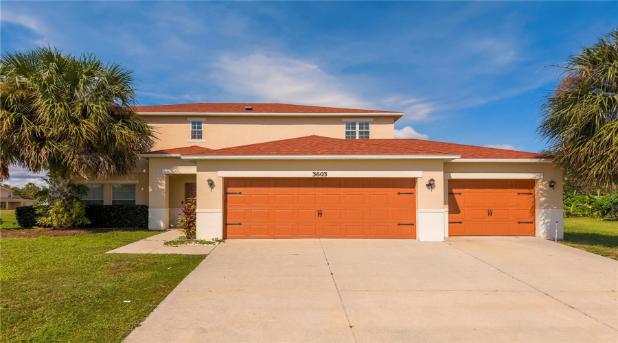Kissimmee, Florida 34746, 4 Bedroom Bedrooms, ,2 Bathroombathrooms,Residential,For Sale,Light Port Way,0,Mfro6425281