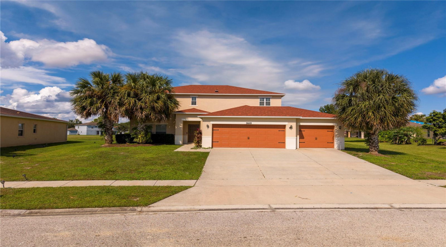 Kissimmee, Florida 34746, 4 Bedroom Bedrooms, ,2 Bathroombathrooms,Residential,For Sale,Light Port Way,0,Mfro6425281