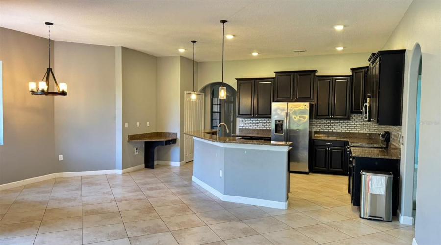 Davenport, Florida 33896, 4 Bedroom Bedrooms, ,4 Bathroombathrooms,Residential,For Sale,Deuce,0,Mfro6450492
