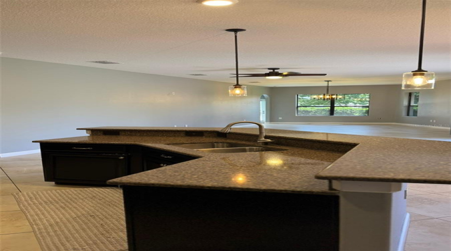 Davenport, Florida 33896, 4 Bedroom Bedrooms, ,4 Bathroombathrooms,Residential,For Sale,Deuce,0,Mfro6450492