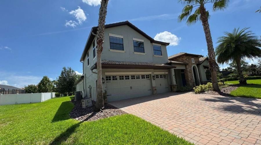 Davenport, Florida 33896, 4 Bedroom Bedrooms, ,4 Bathroombathrooms,Residential,For Sale,Deuce,0,Mfro6450492