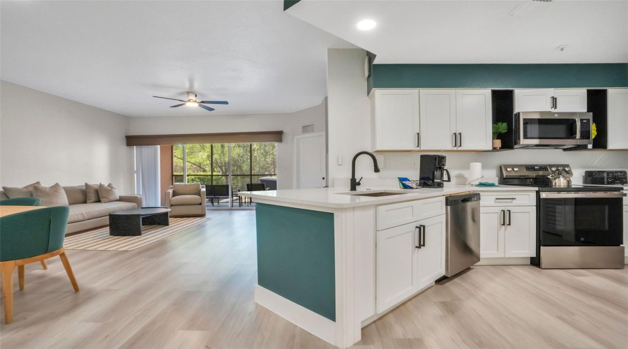 Orlando, Florida 32821, 3 Bedroom Bedrooms, ,3 Bathroombathrooms,Residential,For Sale,Worldquest,0,Mfrtb8481355