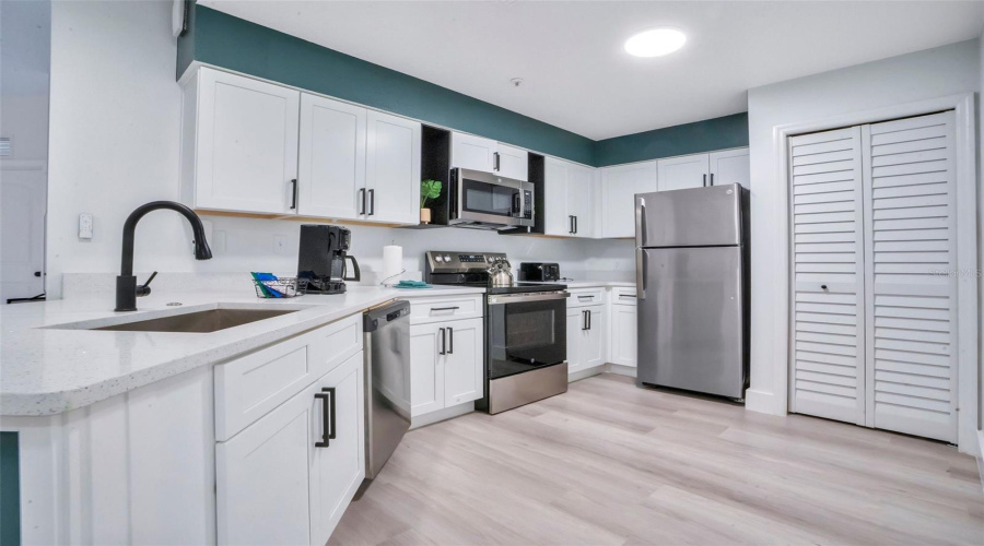 Orlando, Florida 32821, 3 Bedroom Bedrooms, ,3 Bathroombathrooms,Residential,For Sale,Worldquest,0,Mfrtb8481355