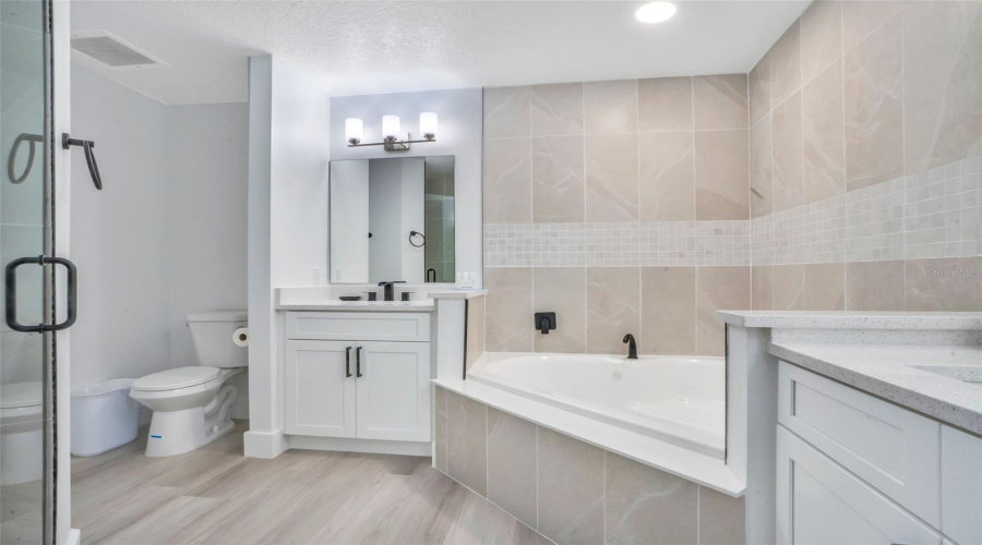 Orlando, Florida 32821, 3 Bedroom Bedrooms, ,3 Bathroombathrooms,Residential,For Sale,Worldquest,0,Mfrtb8481355