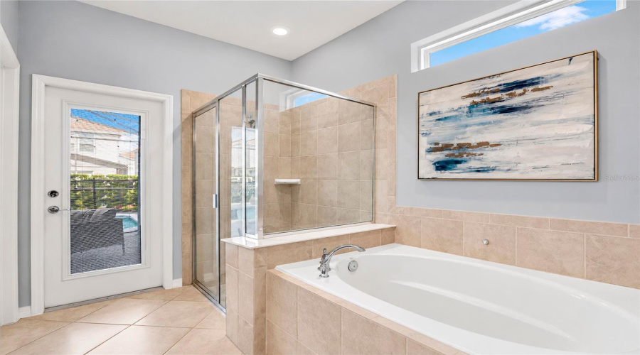 Davenport, Florida 33837, 6 Bedroom Bedrooms, ,4 Bathroombathrooms,Residential,For Sale,Oakmoss,0,Mfro6450882