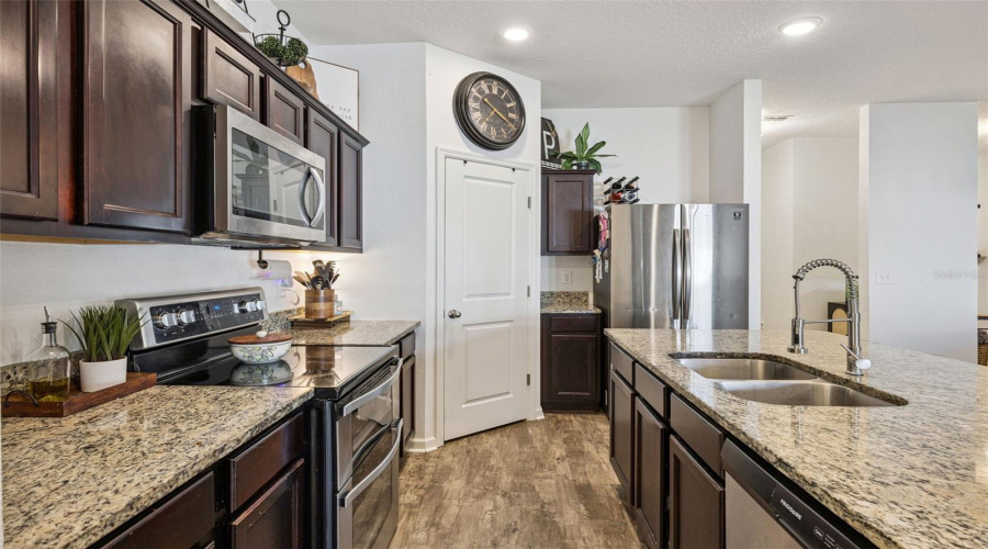 Davenport, Florida 33837, 3 Bedroom Bedrooms, ,2 Bathroombathrooms,Residential,For Sale,Lycaste,0,Mfrs5159956