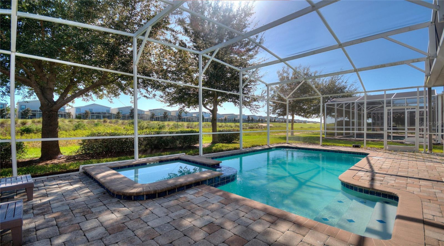 Davenport, Florida 33896, 8 Bedroom Bedrooms, ,5 Bathroombathrooms,Residential,For Sale,Pebble Beach,0,Mfrs5160003