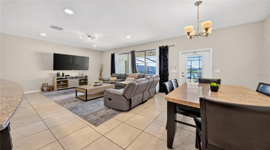 Kissimmee, Florida 34747, 4 Bedroom Bedrooms, ,3 Bathroombathrooms,Residential,For Sale,Geneve Ct,0,Mfro6448106
