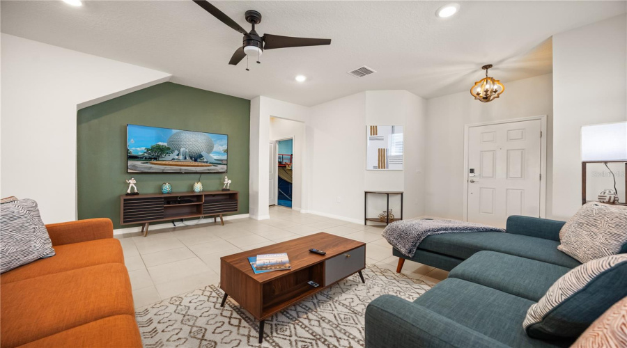 Davenport, Florida 33897, 5 Bedroom Bedrooms, ,5 Bathroombathrooms,Residential,For Sale,Lana,0,Mfro6441777
