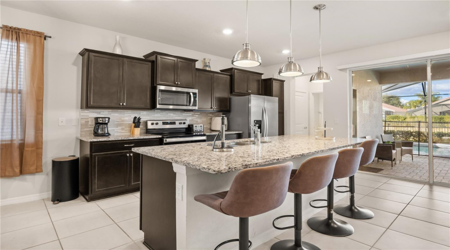Davenport, Florida 33897, 5 Bedroom Bedrooms, ,5 Bathroombathrooms,Residential,For Sale,Lana,0,Mfro6441777