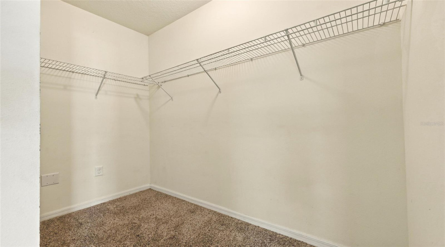 Davenport, Florida 33896, 4 Bedroom Bedrooms, ,2 Bathroombathrooms,Residential,For Sale,Aberdeen,0,Mfro6452094