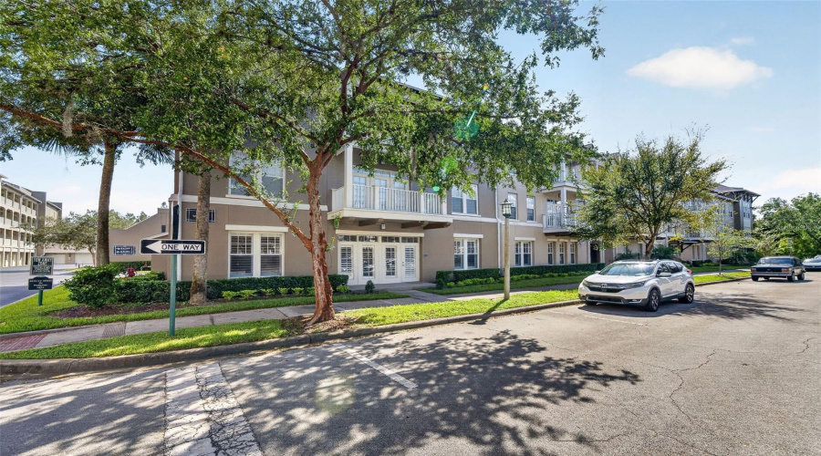 Exterior Wright Circle