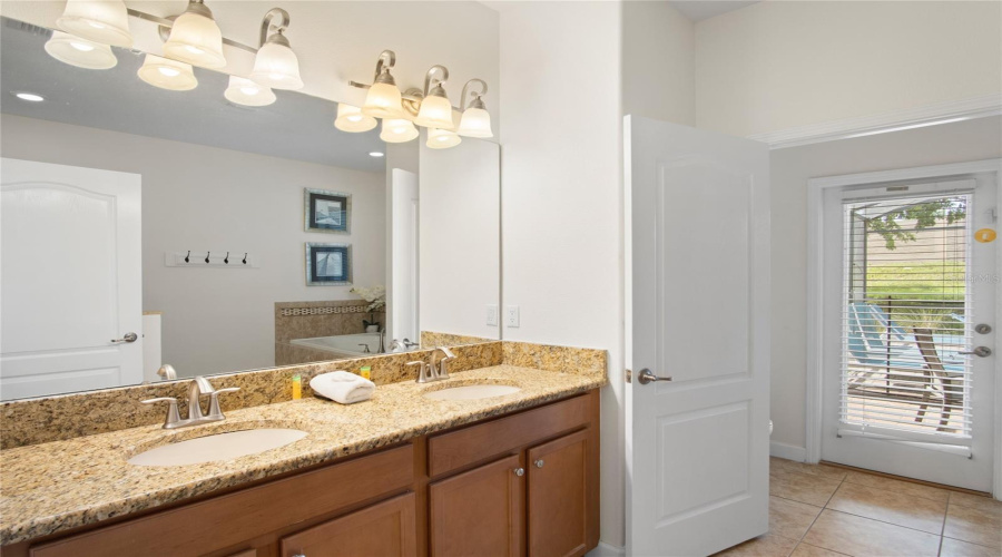 Davenport, Florida 33896, 7 Bedroom Bedrooms, ,5 Bathroombathrooms,Residential,For Sale,Moon Valley,0,Mfro6450942