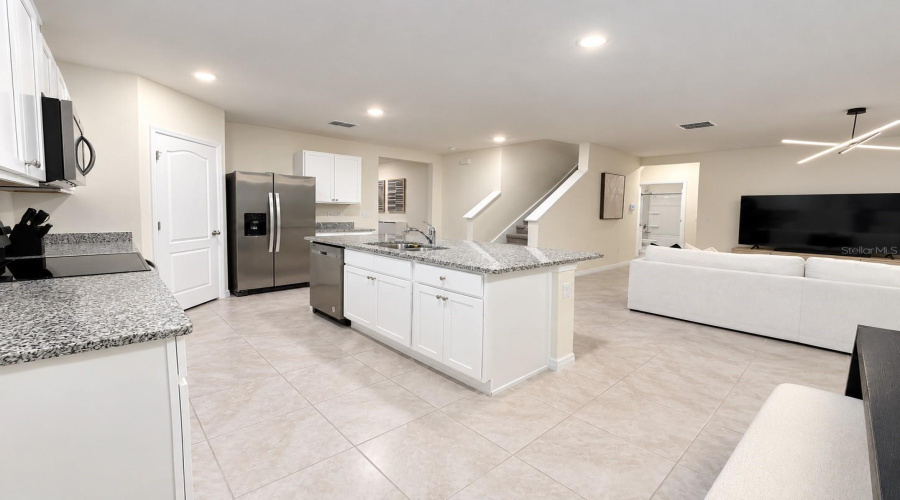 Davenport, Florida 33837, 5 Bedroom Bedrooms, ,3 Bathroombathrooms,Residential,For Sale,Big Sur,0,Mfro6451747