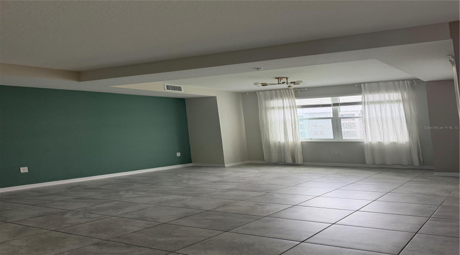 Kissimmee, Florida 34746, 2 Bedroom Bedrooms, ,2 Bathroombathrooms,Residential,For Sale,Paradox,0,Mfrs5157572