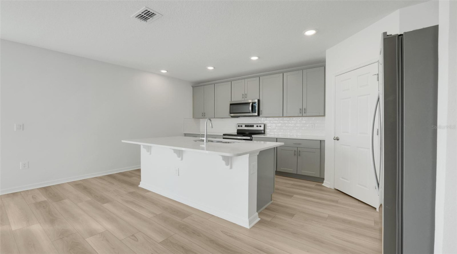 Davenport, Florida 33837, 4 Bedroom Bedrooms, ,2 Bathroombathrooms,Residential,For Sale,White Tail,0,Mfro6451765