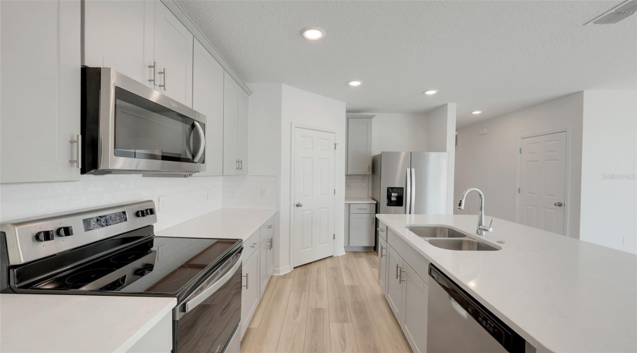 Davenport, Florida 33837, 4 Bedroom Bedrooms, ,2 Bathroombathrooms,Residential,For Sale,White Tail,0,Mfro6451765