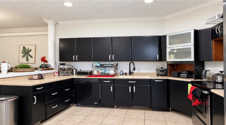 Davenport, Florida 33837, 4 Bedroom Bedrooms, ,3 Bathroombathrooms,Residential,For Sale,Diamond Acres,0,Mfro6452185