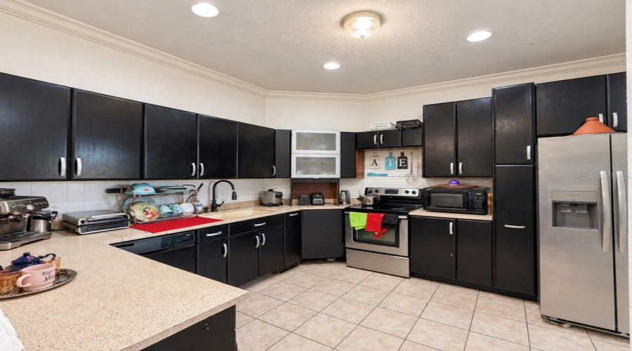 Davenport, Florida 33837, 4 Bedroom Bedrooms, ,3 Bathroombathrooms,Residential,For Sale,Diamond Acres,0,Mfro6452185