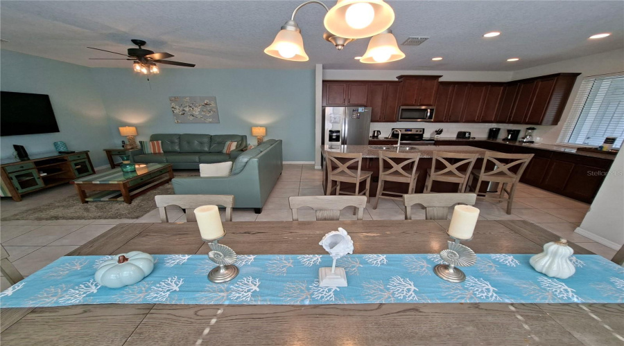 Kissimmee, Florida 34747, 4 Bedroom Bedrooms, ,4 Bathroombathrooms,Residential,For Sale,Carey Palm,0,Mfro6452274