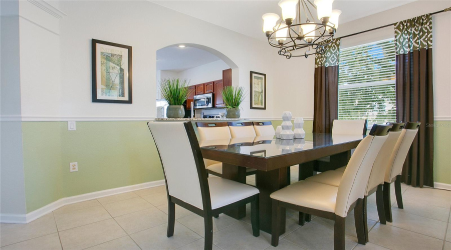 Kissimmee, Florida 34747, 6 Bedroom Bedrooms, ,4 Bathroombathrooms,Residential,For Sale,Manesty,0,Mfro6452471