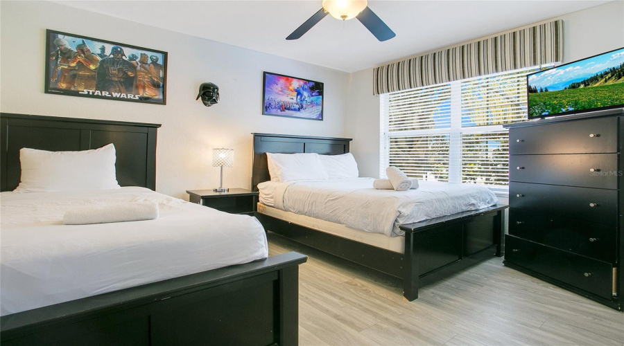 Kissimmee, Florida 34747, 6 Bedroom Bedrooms, ,4 Bathroombathrooms,Residential,For Sale,Manesty,0,Mfro6452471